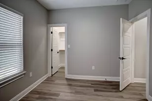 123 S Kanaio Dr, Bastrop, TX 78602 - Photo 18