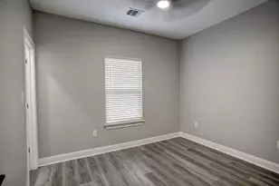 123 S Kanaio Dr, Bastrop, TX 78602 - Photo 36