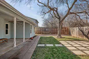 2008 Lear Ln, Austin, TX 78745 - Photo 16