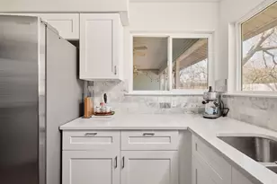 2008 Lear Ln, Austin, TX 78745 - Photo 14