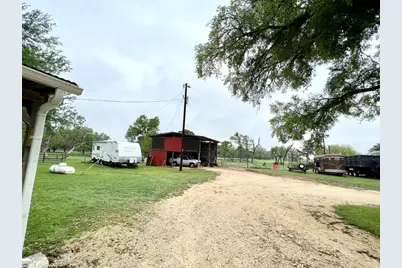 2700 County Road 305, Jarrell, TX 76537 - Photo 20