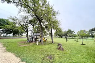 2700 County Rd 305, Jarrell, TX 76537 - Photo 22