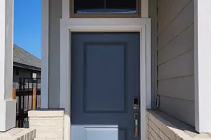 605 Los Olives Ln, Liberty Hill, TX 78642 - Photo 4