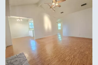 306 Lakeway Drive, Georgetown, TX 78628 - Photo 10