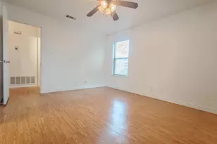 306 Lakeway Dr, Georgetown, TX 78628 - Photo 16