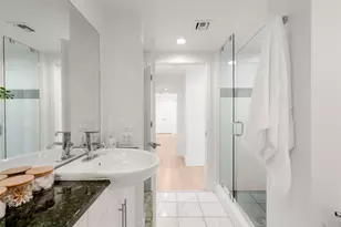 300 Bowie St, Austin, TX 78703 - Photo 20