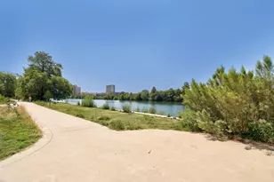 300 Bowie St, Austin, TX 78703 - Photo 32