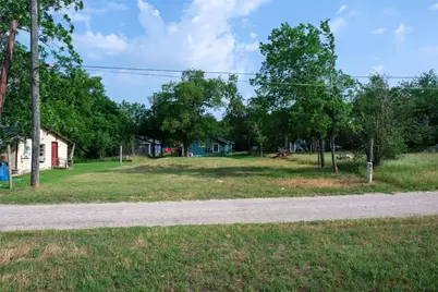 602 Alley A Street, Elgin, TX 78621 - Photo 6