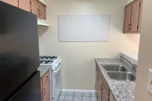 809 Plumpton Dr, Austin, TX 78745 - Photo 4