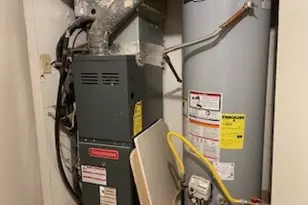 809 Plumpton Dr, Austin, TX 78745 - Photo 12