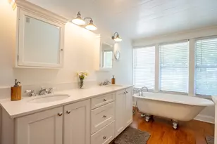 32 Margranita Crescent, Austin, TX 78703 - Photo 18