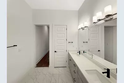 3904 Fable Lane, Austin, TX 78731 - Photo 14