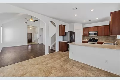 172 Housefinch Loop, Leander, TX 78641 - Photo 8