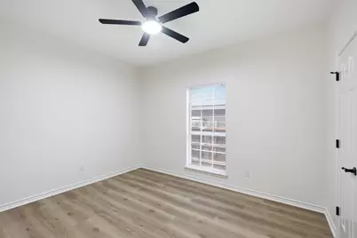 312 Debora Drive, Georgetown, TX 78628 - Photo 26