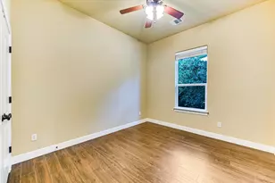 344 Tahitian Dr, Bastrop, TX 78602 - Photo 18