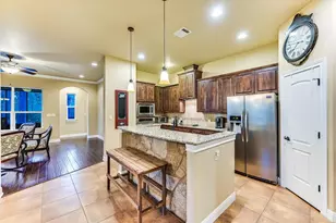344 Tahitian Dr, Bastrop, TX 78602 - Photo 10