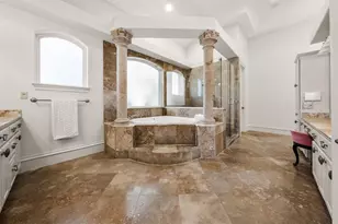 401 Brooks Hollow Rd, Lakeway, TX 78734 - Photo 22