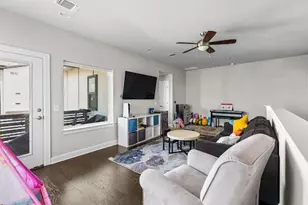 4322 Stromquist St, Austin, TX 78723 - Photo 12