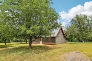 122 Dodd Preston Rd, Elgin, TX 78621 - Photo 6