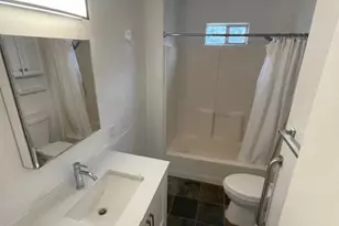 1105 1/2 Tillery St, Austin, TX 78702 - Photo 4