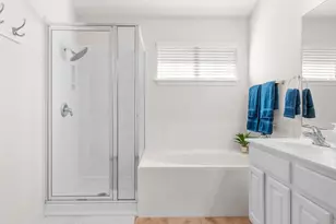 1900 Scofield Ridge Pkwy, Austin, TX 78727 - Photo 22