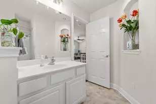 1900 Scofield Ridge Pkwy, Austin, TX 78727 - Photo 24