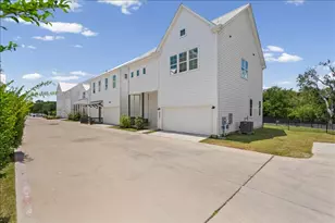 4501 Grassland Dr, Austin, TX 78723 - Photo 2