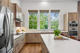 4501 Grassland Dr, Austin, TX 78723 - Photo 8