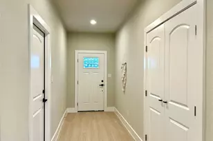 113 E Keomuku Ln, Bastrop, TX 78602 - Photo 10