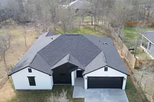 113 E Keomuku Ln, Bastrop, TX 78602 - Photo 4