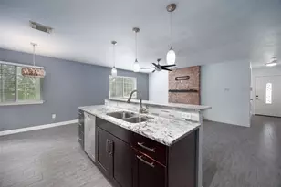 802 Prince Valiant Dr, Austin, TX 78745 - Photo 8