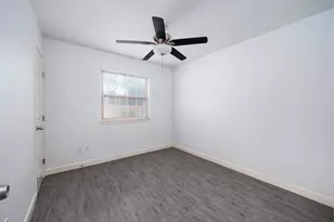 802 Prince Valiant Dr, Austin, TX 78745 - Photo 16