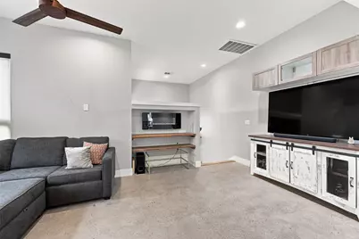2800 Crest Avenue #B, Austin, TX 78702 - Photo 8