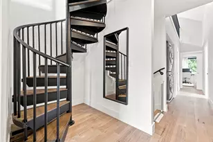 2800 Crest Ave, Austin, TX 78702 - Photo 24