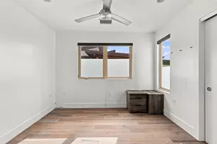 2800 Crest Ave, Austin, TX 78702 - Photo 30