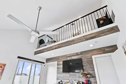 2800 Crest Avenue #B, Austin, TX 78702 - Photo 22