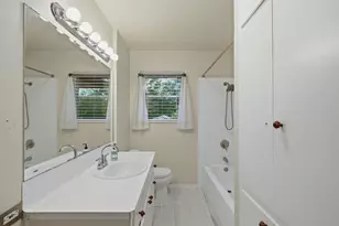 208 N Cedar St, Buda, TX 78610 - Photo 10