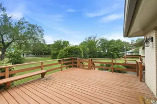 208 N Cedar St, Buda, TX 78610 - Photo 14