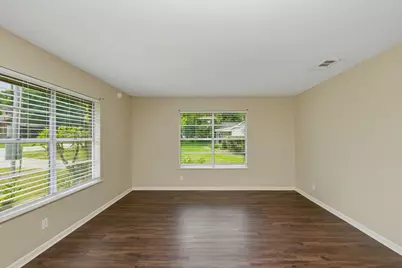 208 N Cedar Street, Buda, TX 78610 - Photo 2