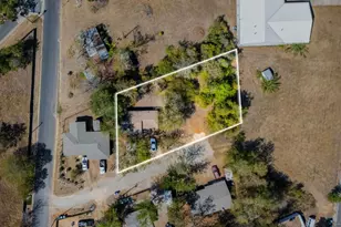 102 Masonic Dr, Elgin, TX 78621 - Photo 10