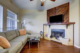 2901 San Jacinto Blvd, Austin, TX 78705 - Photo 4
