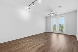 1900 Barton Springs Rd, Austin, TX 78704 - Photo 4