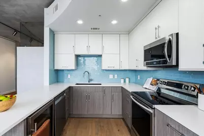 360 Nueces Street #4203, Austin, TX 78701 - Photo 18