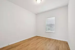 136 Honey Bee Rd, Jarrell, TX 76537 - Photo 16