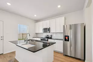 136 Honey Bee Rd, Jarrell, TX 76537 - Photo 14