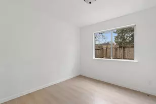 1010 Bird Creek Dr, Austin, TX 78758 - Photo 10