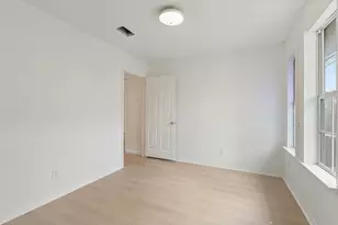 1010 Bird Creek Dr, Austin, TX 78758 - Photo 8