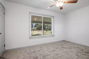 110 Live Oak Ln, Kerrville, TX 78028 - Photo 16