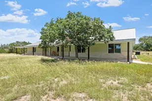110 Live Oak Ln, Kerrville, TX 78028 - Photo 2