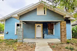 901 W 5th St, Taylor, TX 76574 - Photo 1